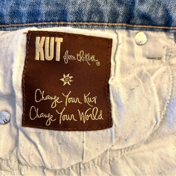 Kut from the Kloth Catherine Boyfriend Jean Size 8 Light Wash Straight Leg - Picture 4 of 9
